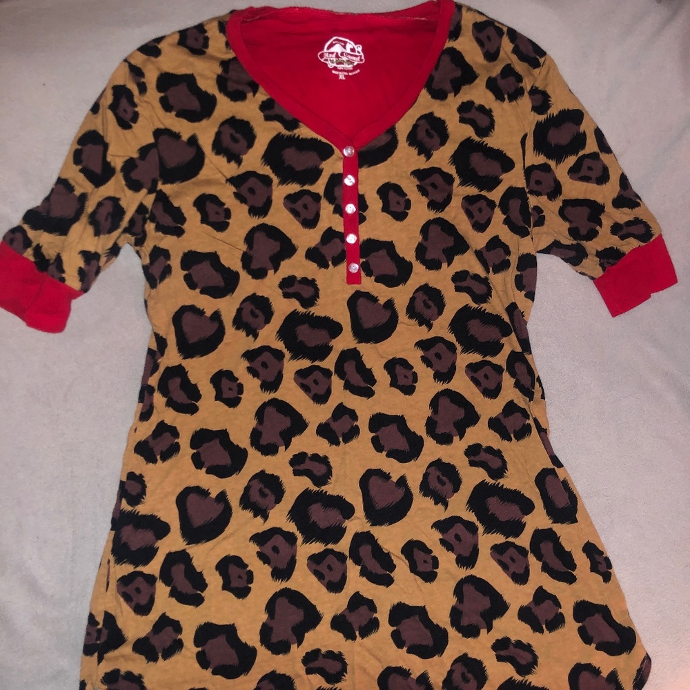 Red Camel leopard print nightgown
